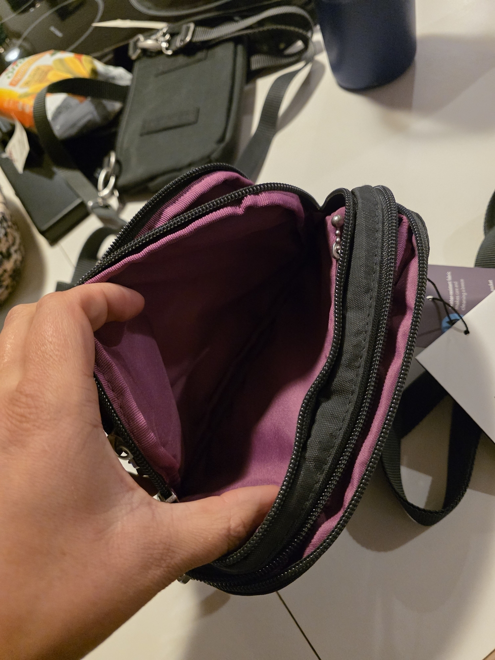 Baggallini Black Crossbody Sling Bag Triple Zip - Picture 5 of 8
